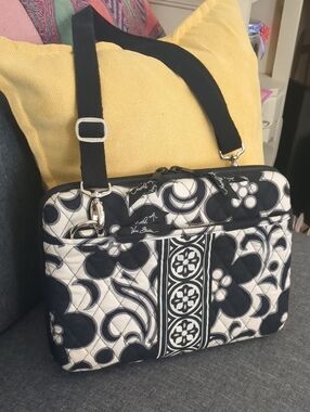 Vera Bradley -Night & Day Hard Shell Tablet/Ereader/ I-Pad Travel Case